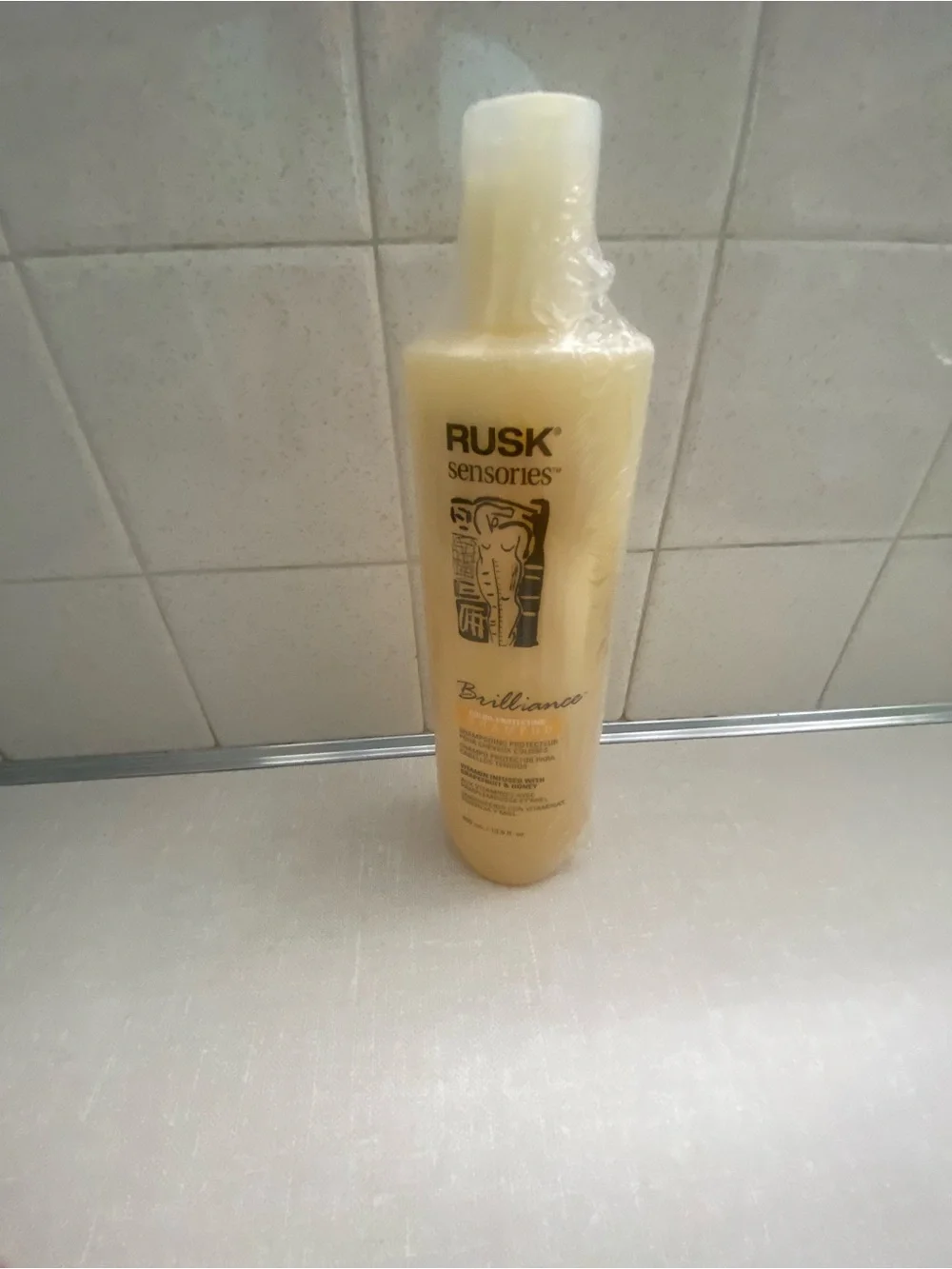 Rusk Brilliance Color Protecting Shampoo 13.5 Fl oz Vitamin Infused Grapefruit